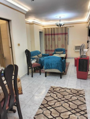 Egypt House makrm ebied
